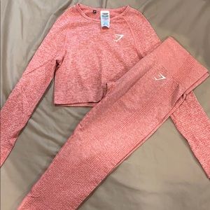 Gym shark pink outfit